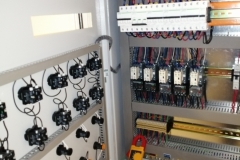 Medicion-de-Voltage-de-Fases-en-Tablero-de-Control-Partida-Directa